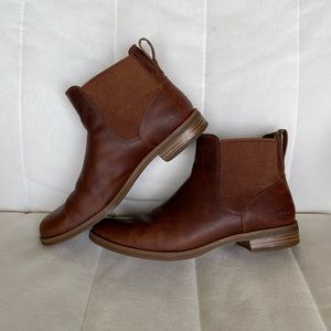 magby chelsea boots